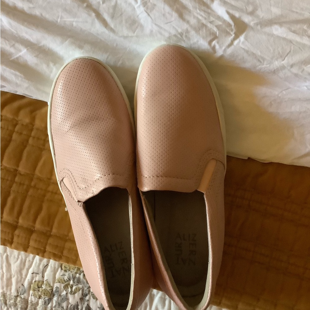 Naturalizer Blush Slip-On Shoes new never worn